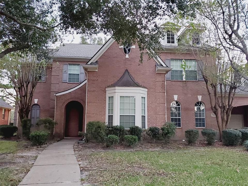 1st image of 24527 Bay Hill Blvd