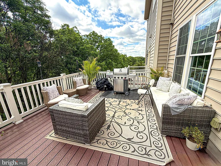 21268 Park Grove Ter — Photo 47