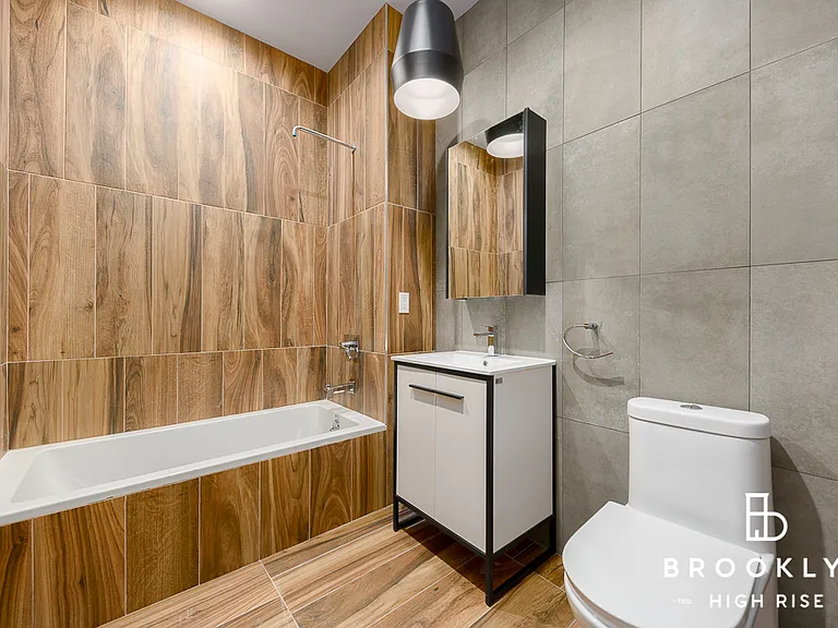 1461 Gates Ave #4A — Photo 9