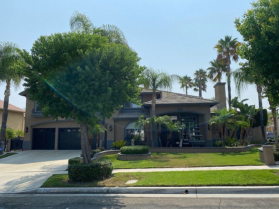 1st image of 2711 Mockingbird Ln
