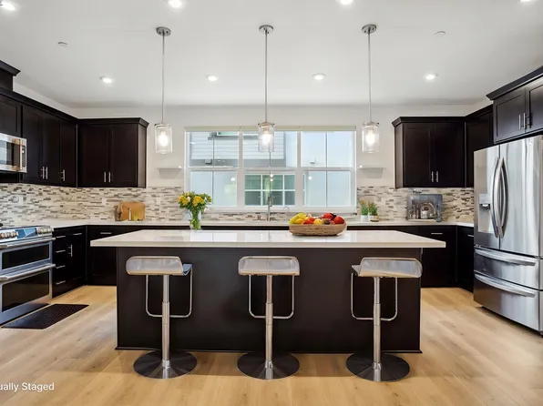 233 N North St, Livermore, CA 94551