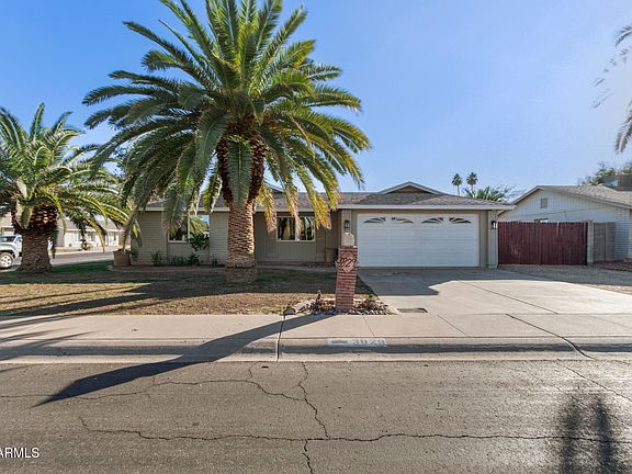 2nd image of 3829 W CARIBBEAN Lane