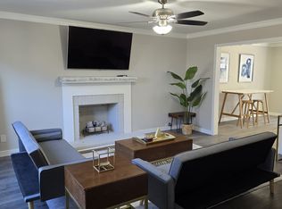 130 Hunters Cv, Roswell, GA 30076