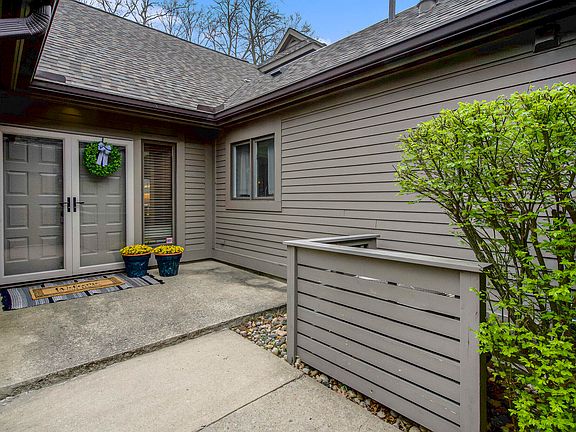 4th image of 4647 Cottonwood Dr