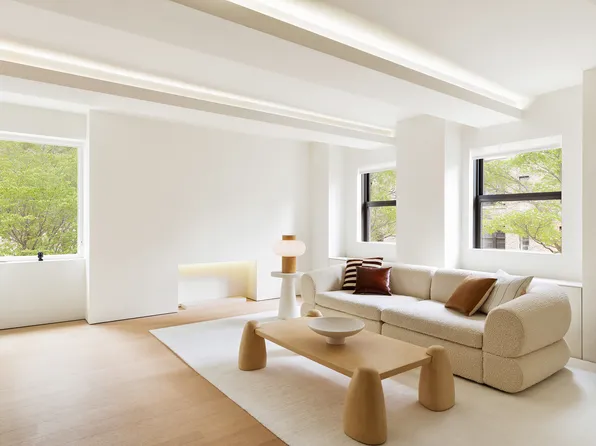 235 East 49th Street 6E image 1 of 10