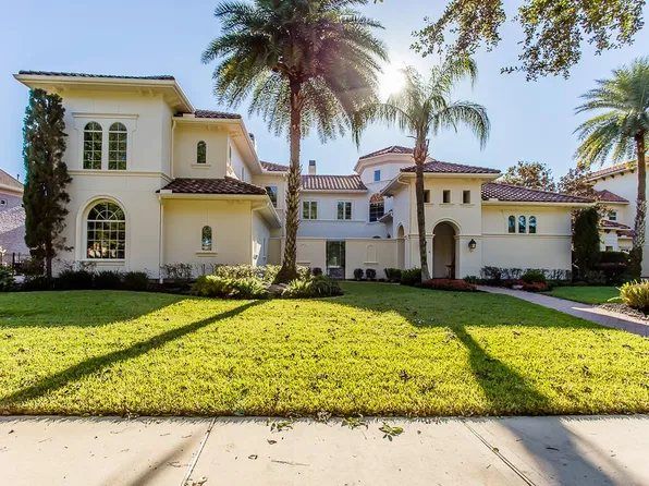 4 Grand Manor Ct, Sugar Land, TX 77479