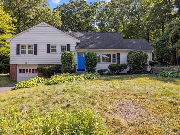 29 Montview Rd, Chelmsford, MA 01824