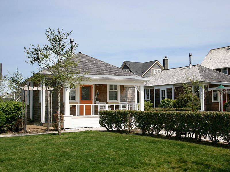 1st image of 15 Foxglove Ln