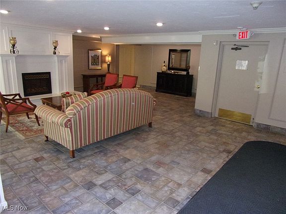 4th image of 800 Brick Mill Run APT 606