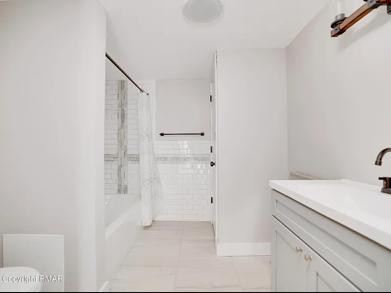 316 Main St #1 — Photo 7