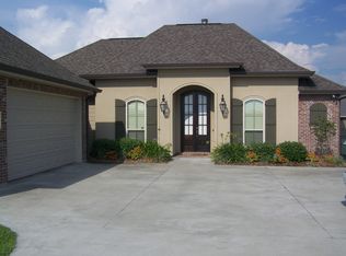 282 Waterplant Rd, Schriever, LA 70395