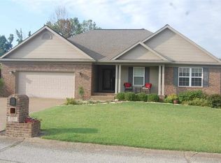 8357 Sycamore Dr, Newburgh, IN 47630