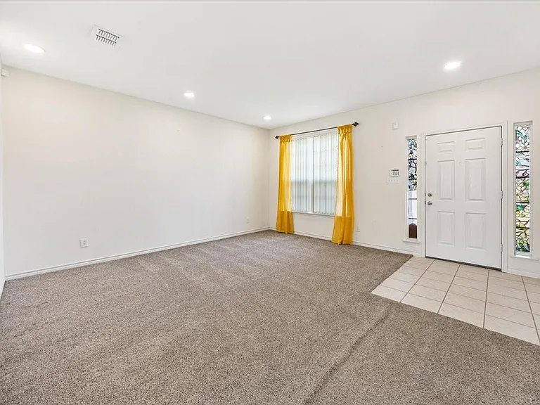 7704 Labrador Dr — Photo 26