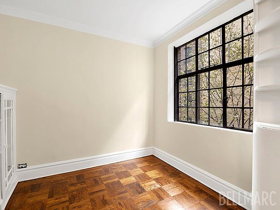 3rd image of 116 Pinehurst Ave APT A31