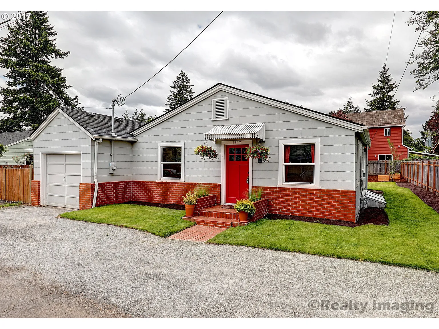 7617 SE 64th Ave photo 1