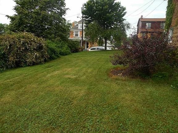 3rd image of 49 W Francis Ave