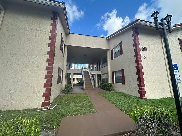 Building Photo - 3225 N University Dr