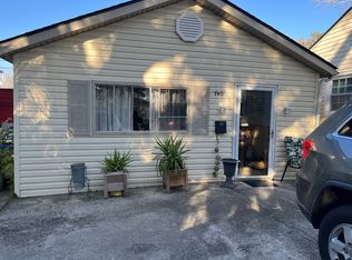 740 E 37th St, Savannah, GA 31401