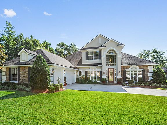 2nd image of 10865 Skylark Manor Ct