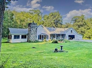 489 E Oxford Rd, Oxford, ME 04270
