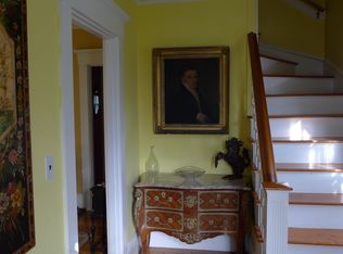 179 Lamberts Cove Rd, West Tisbury, MA 02575