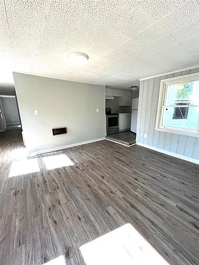 11542 Somerset Avenue — Photo 4