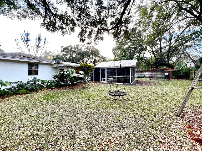 4019 W Leona St — Photo 16