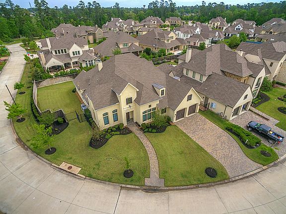 2nd image of 25 S Parkgate Cir