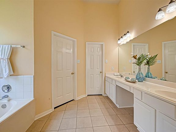 5th image of 1130 Oxford Mills Ln