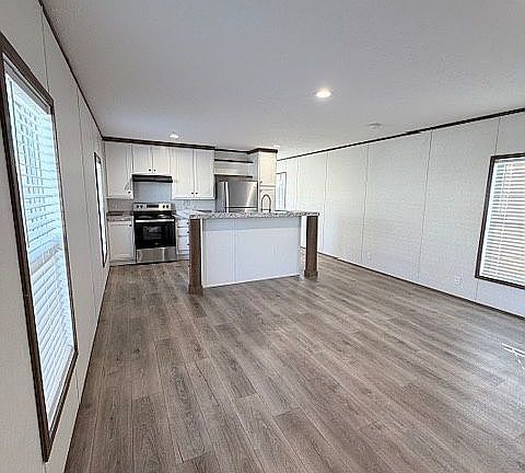 4th image of 2099 Outer Rd #160