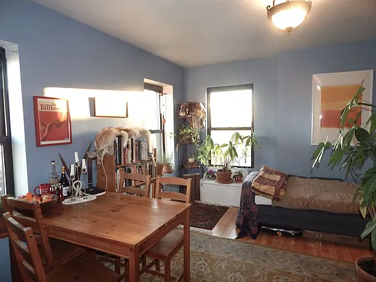 Rented by Realty Collective | media 14