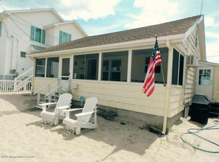 8 Hendrickson Row, Point Pleasant Beach, NJ 08742