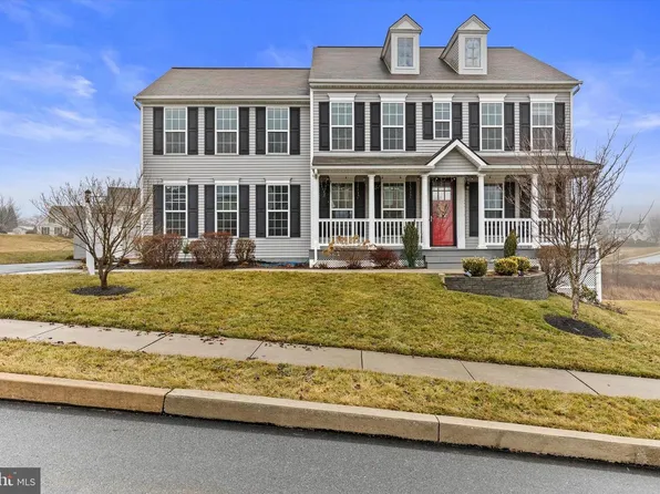 1002 Kavanagh Cir, Red Lion, PA 17356