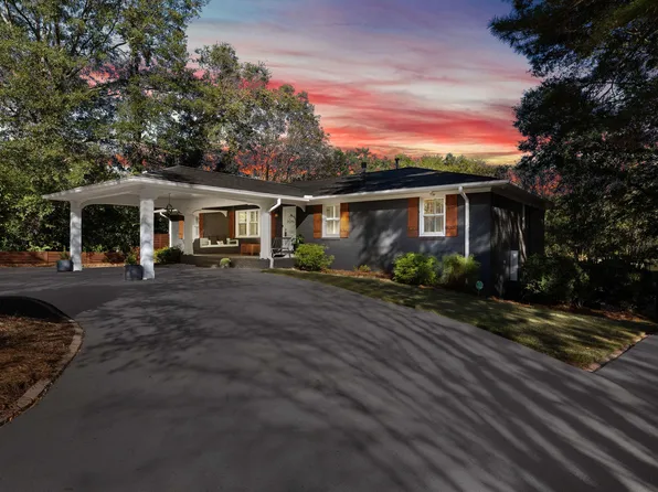 111 Anderson Cir, Trussville, AL 35173