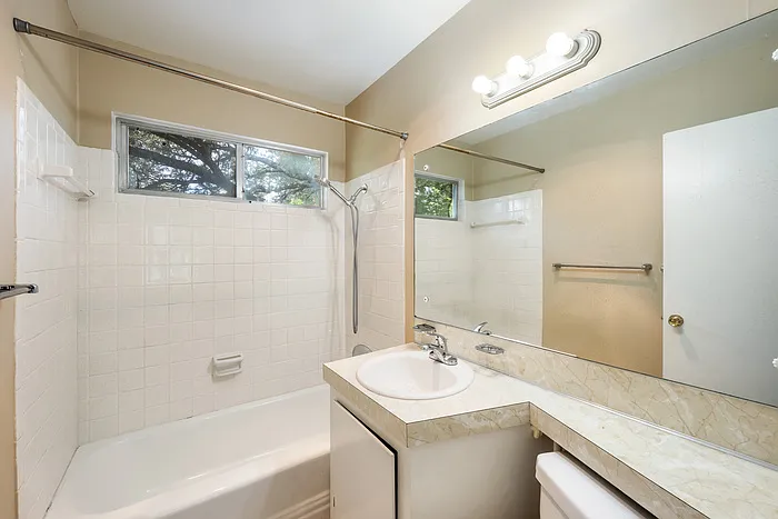 6704 Dubuque Ln — Photo 13