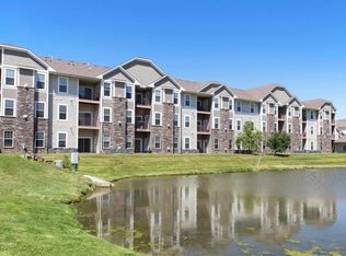 6310 NW 106th St #304, Johnston, IA 50131