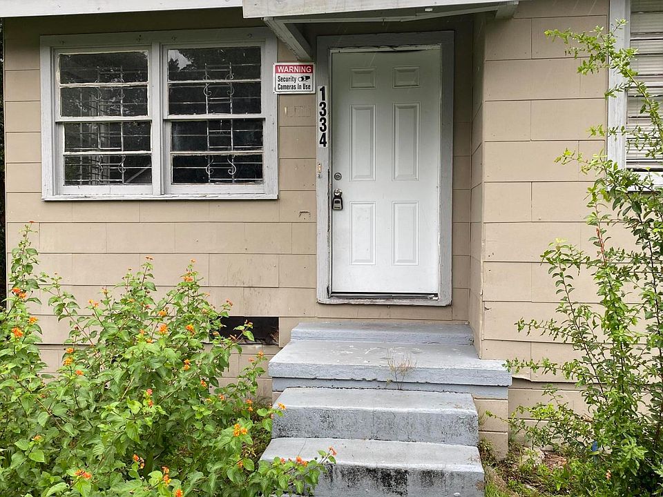 2nd image of 1334 Bridier St