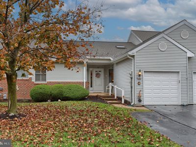 1067 Country Hill Dr, Harrisburg, PA, 17111