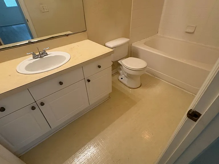 18001 Richmond Place Dr #1224 — Photo 14