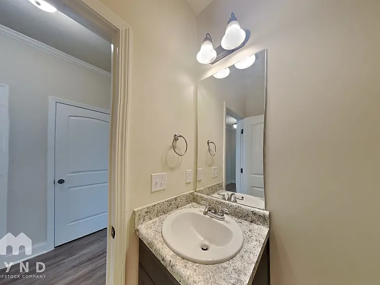 9028 Holder Rd — Photo 16