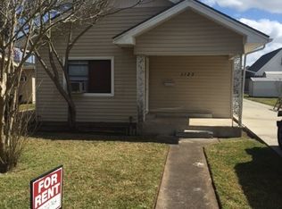 1123 Jackson Ave, Nederland, TX 77627