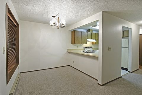3rd image of 12525 NE 116th St APT C2