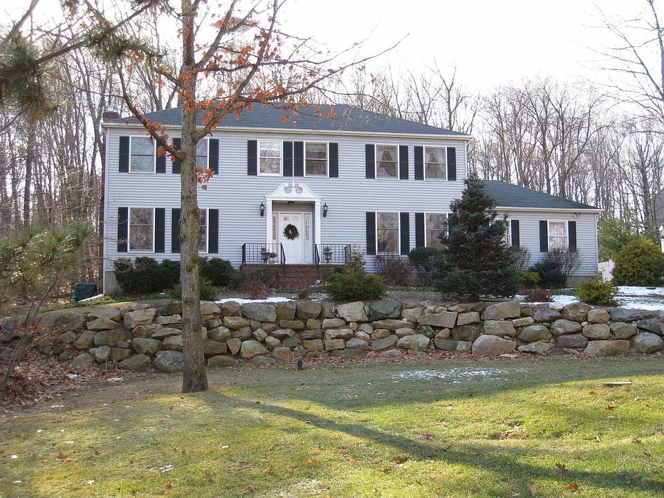 Denise Drive Delight! A Favorite Sreet in Kinnelon! Culdesac location!!