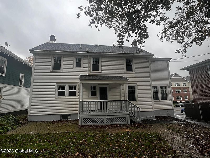 3rd image of 226 S Allen Street