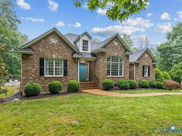 2792 Maple Grove Ln E, Powhatan, VA 23139