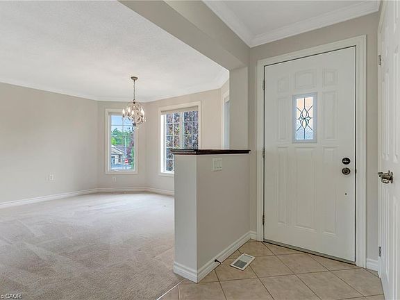 5th image of 121 Crumlin Ln