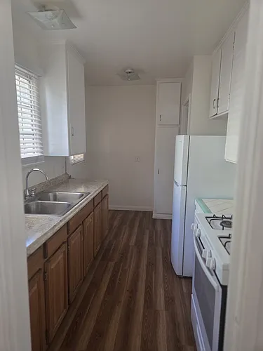 159 E Villa St #161 Photo 1
