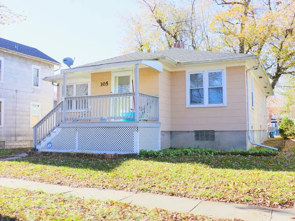 105 N Maple St, Grant Park, IL 60940