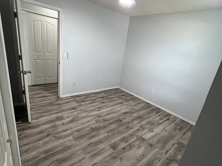 5722 W Legacy St — Photo 10