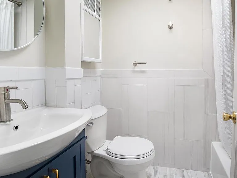 724 S Penn St — Photo 14